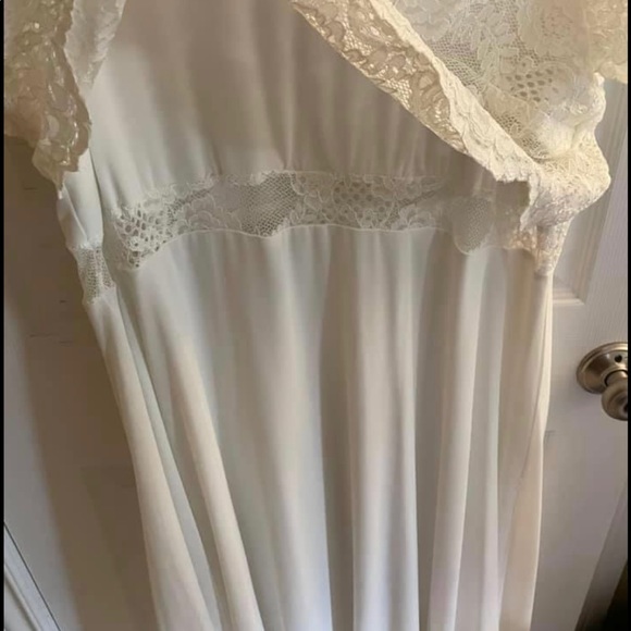 ASOS Curve Bridal Wedding Dress Lace Cropped 90s - Picture 4 of 4